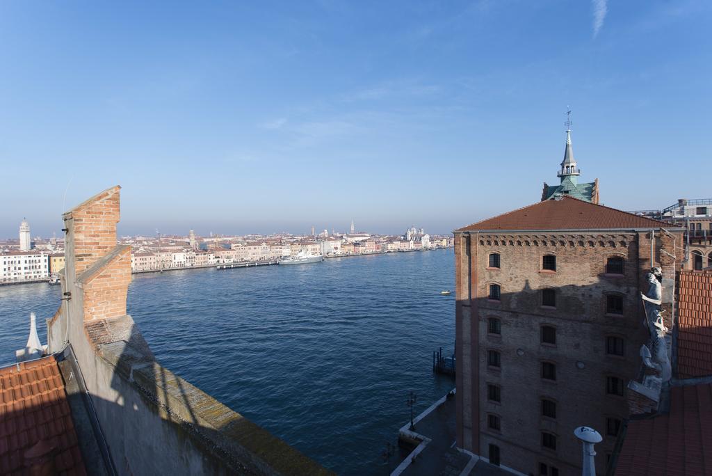 The Venice Penthouse And Rooftop-Terrace At Molino Stucky Esterno foto